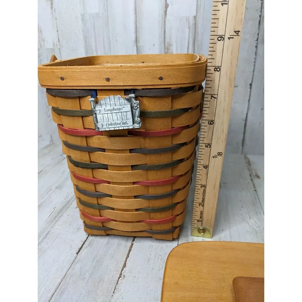 Longaberger Basket Woven Traditions 1999 Red Green w/ Collector's‎ Club Pin
